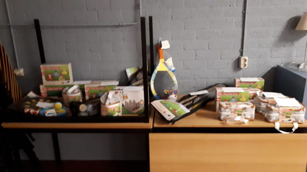 Cadeaus voor locaties leden De Kuiperij