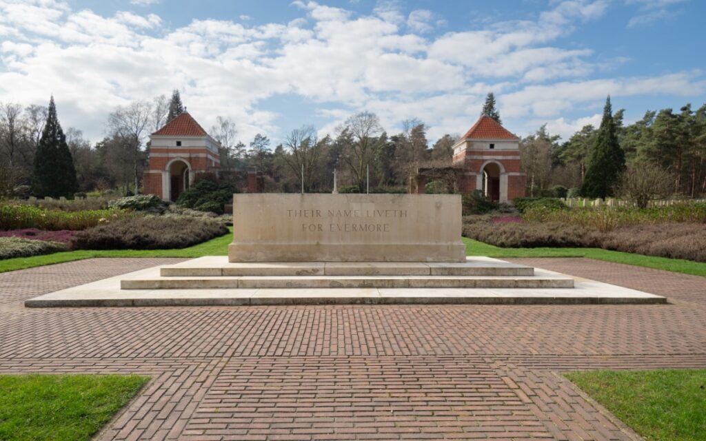 Bezoek Canadese Begraafplaats 2024 (Herdenking Colmschate Bevrijd) (37)